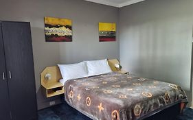 All Seasons Country Lodge